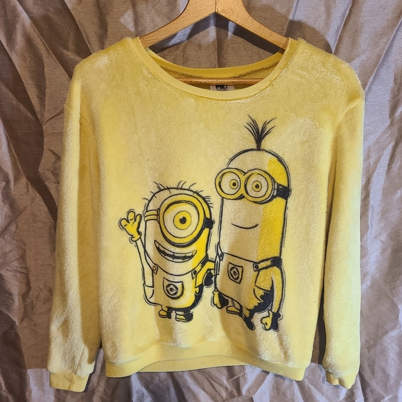 Universal | Sweaters | Sm Minions Sweater | Poshmark